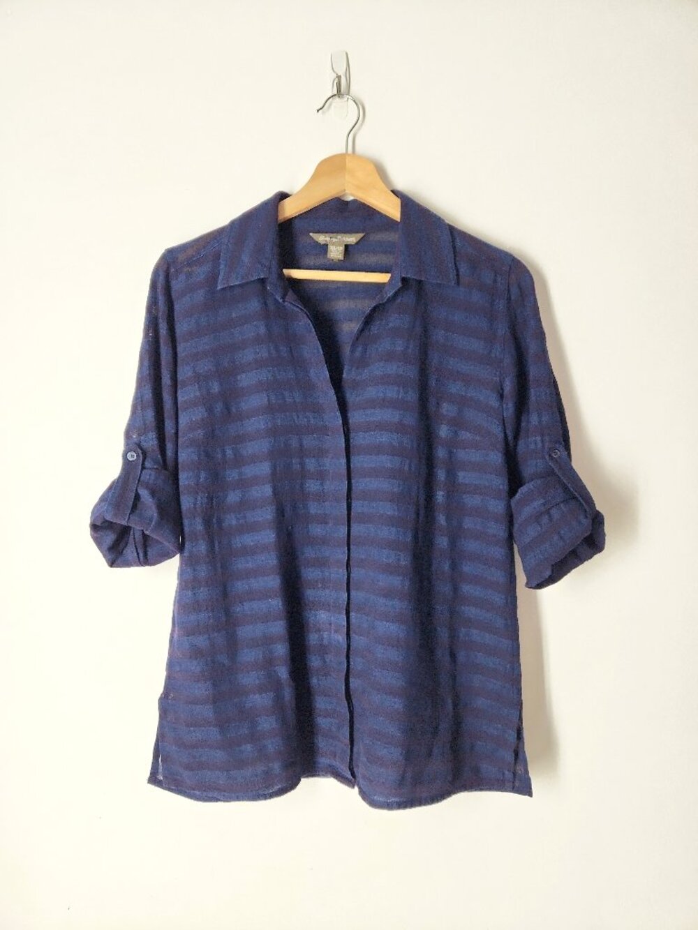 Tommy Bahama button down long sleeve relax fit shirt top blue shadow stripe XS
